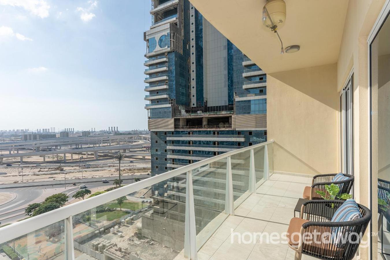Homesgetaway -fanciful 1br In Jlt View Dubai